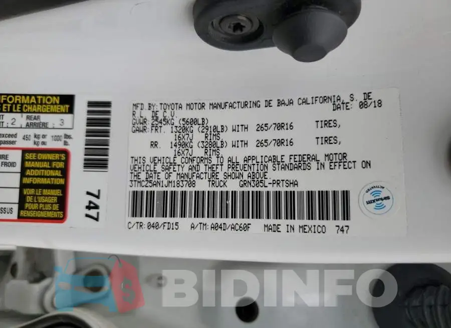 3TMCZ5AN1JM183708 Photo# 13