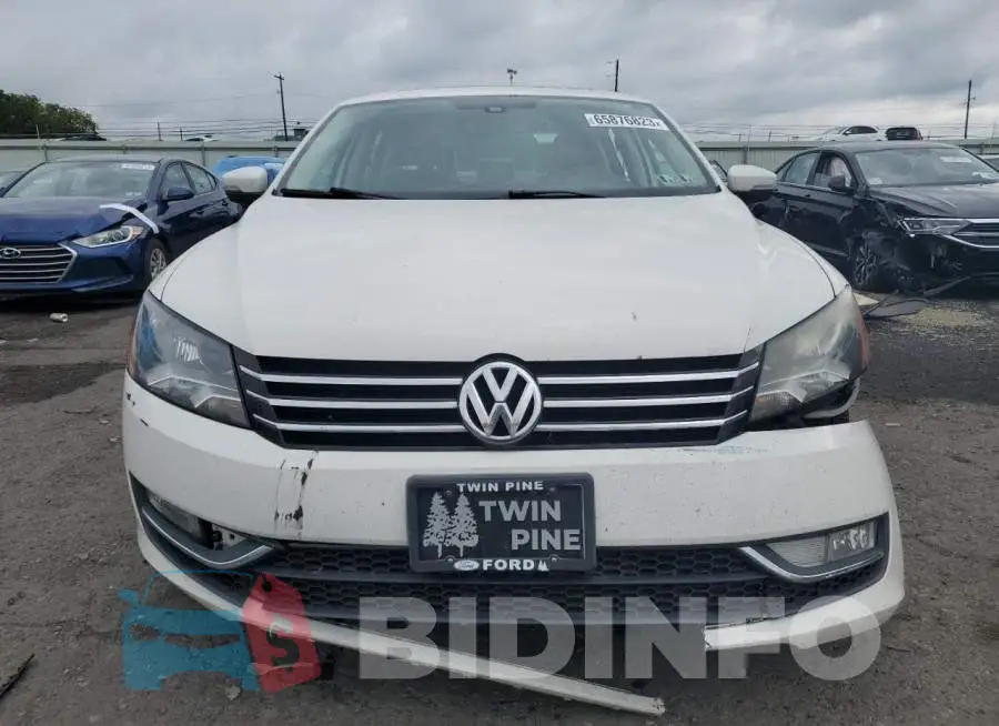 1VWBT7A37FC062744 Photo# 5