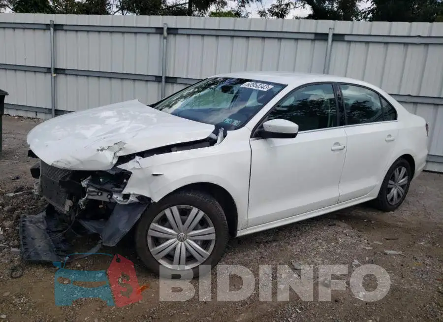 3VW167AJ9HM410577 Photo# 1