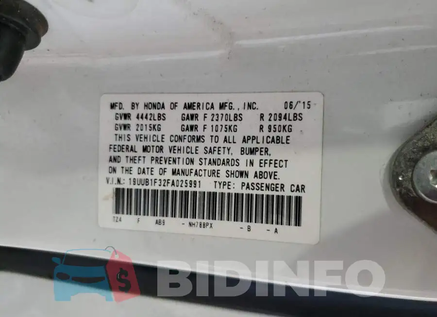 19UUB1F32FA025991 Photo# 12