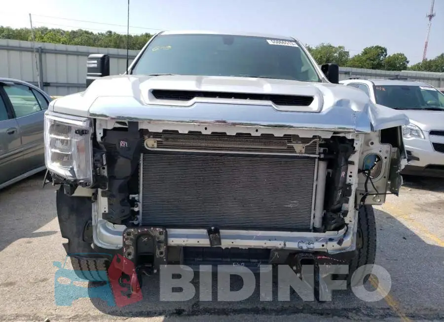 1GT39LE73NF277403 Photo# 5
