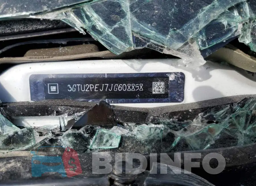 3GTU2PEJ7JG608858 Photo# 12