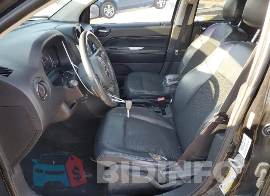 1C4NJDEBXED621413 Photo# 7