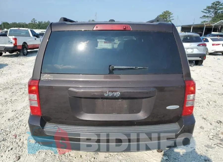 1C4NJPFB5ED629029 Photo# 6