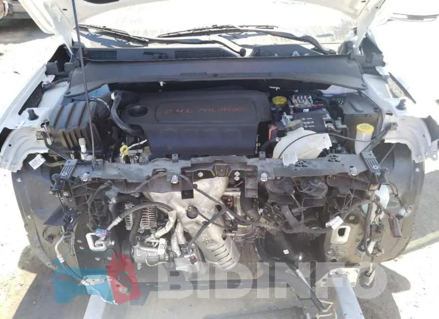 3C4NJDCB9JT413093 Photo# 12
