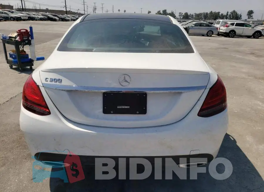 WDDWF8DB6KR482318 Photo# 6