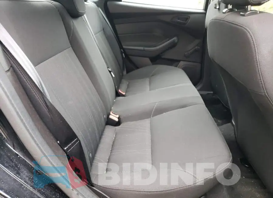 1FADP3E23GL375419 Photo# 10