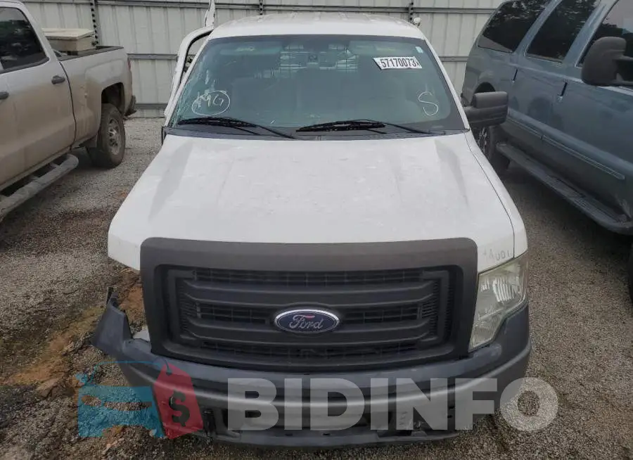 1FTVX1CF4EKD83718 Photo# 5