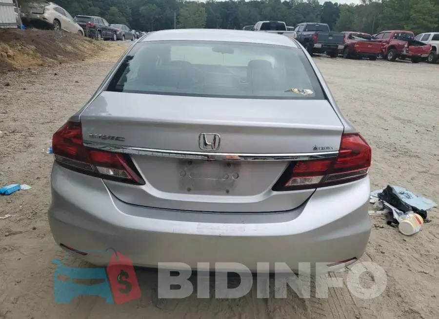 19XFB2F87FE105650 Photo# 6