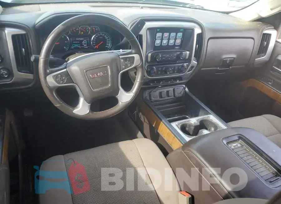 3GTU2MEC7JG265033 Photo# 8
