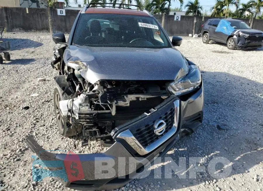 3N1CP5CU5JL512221 Photo# 5