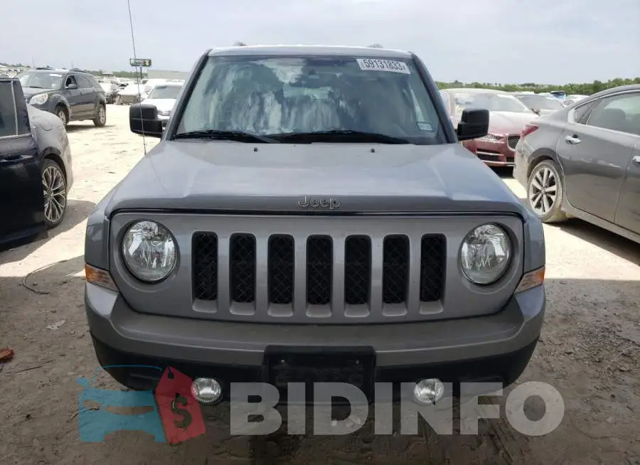 1C4NJPBB1GD518258 Photo# 5