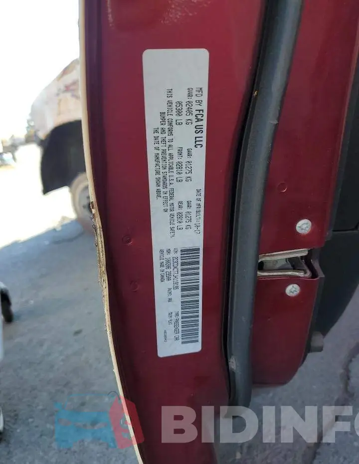 2C3CDXCT7JH119195 Photo# 12