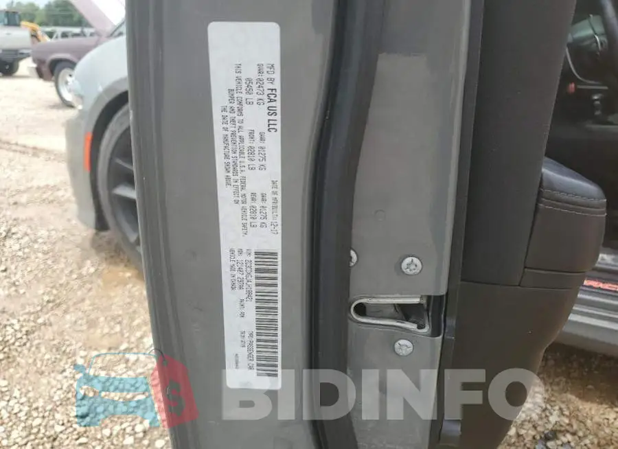 2C3CDXGJ4JH188421 Photo# 12