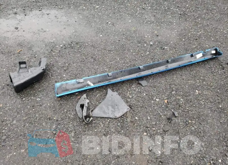 2C3CDXHG3PH611811 Photo# 12