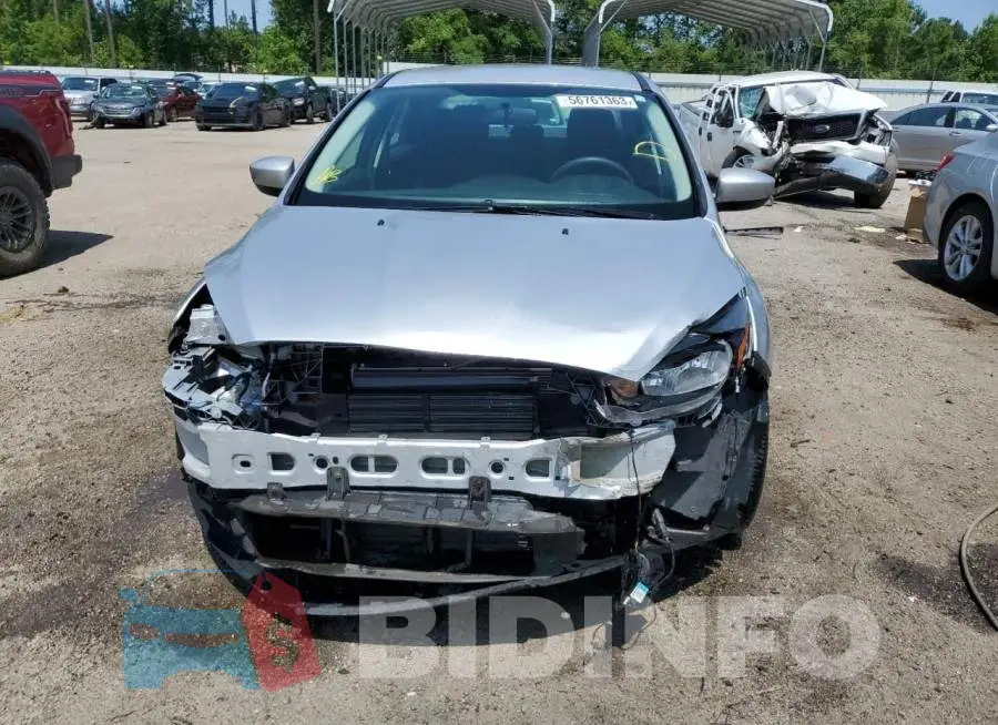 1FADP3FE4JL282313 Photo# 5