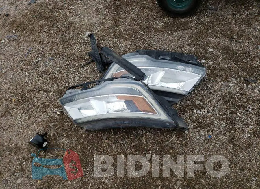 1FM5K8D84JGB69330 Photo# 13