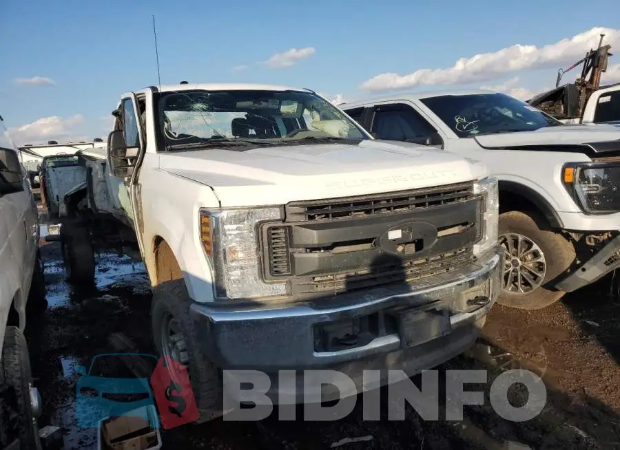 1FT7X2B61JEB40022 Photo# 4