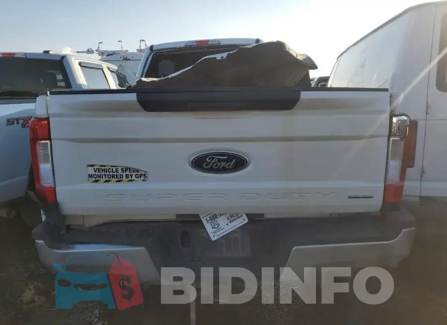 1FT7X2B61JEB40022 Photo# 6
