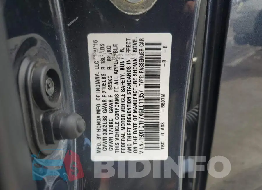 19XFC1F7XGE011357 Photo# 12