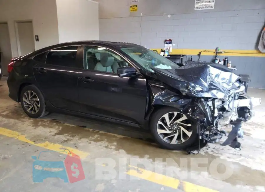19XFC2F71HE232921 Photo# 4