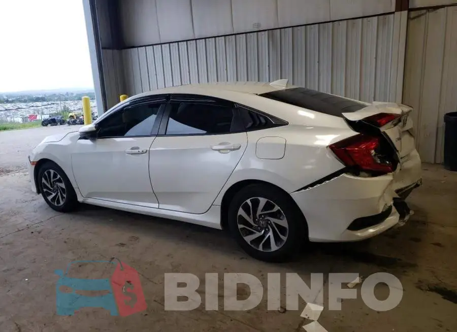 19XFC2F89JE203116 Photo# 2