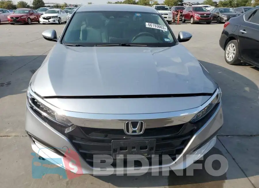 1HGCV1F10LA137881 Photo# 5