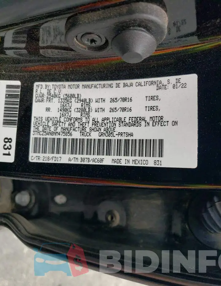 3TMCZ5AN0NM475856 Photo# 12