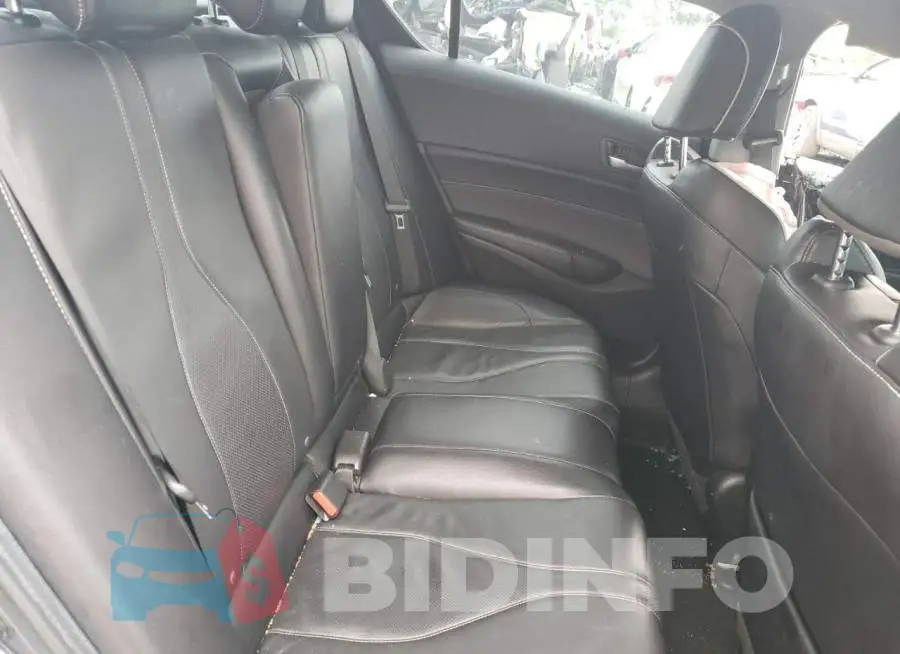 19UDE2F70KA010125 Photo# 10