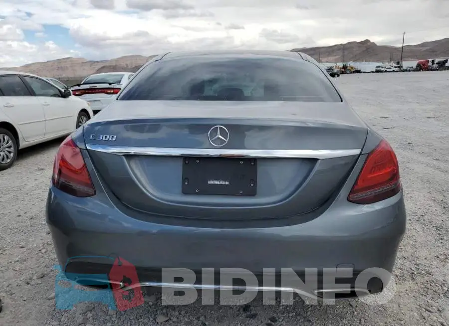 55SWF8DBXKU307908 Photo# 6