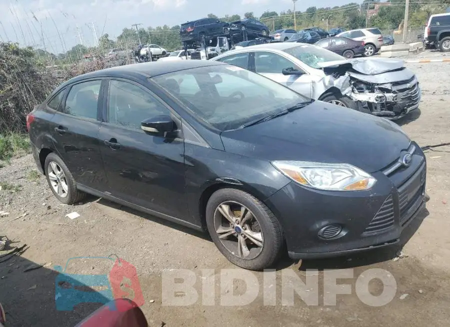 1FADP3F22EL458321 Photo# 4