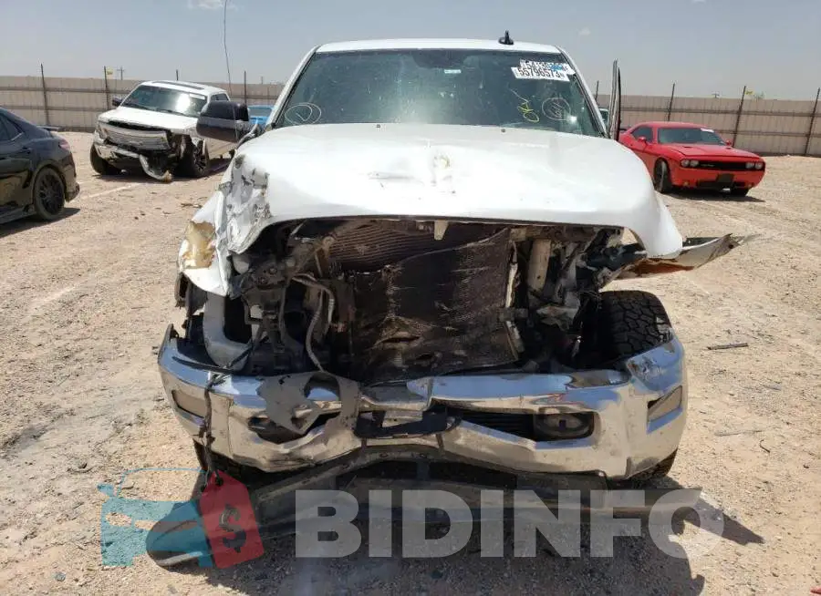 3C63R3HL3HG690814 Photo# 5