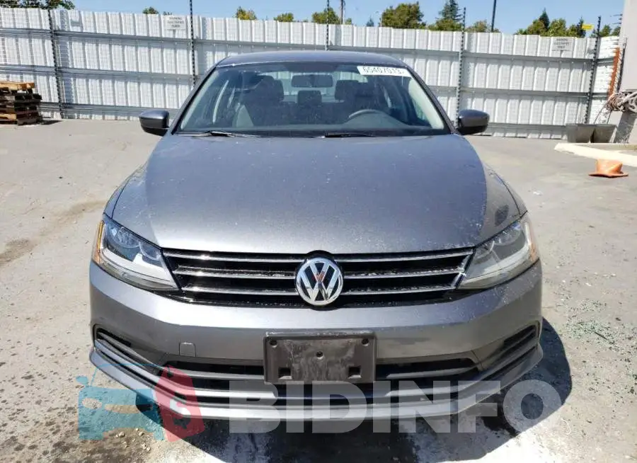 3VW2B7AJ3HM252558 Photo# 5