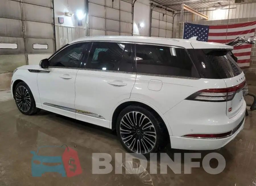 5LM5J9XC0LGL37621 Photo# 2