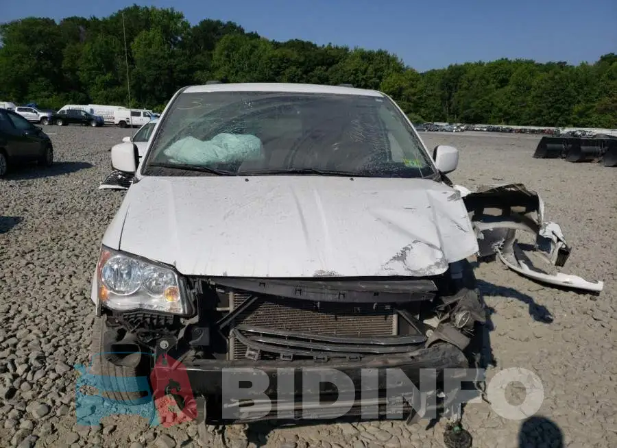 2C4RC1BG9GR174230 Photo# 5