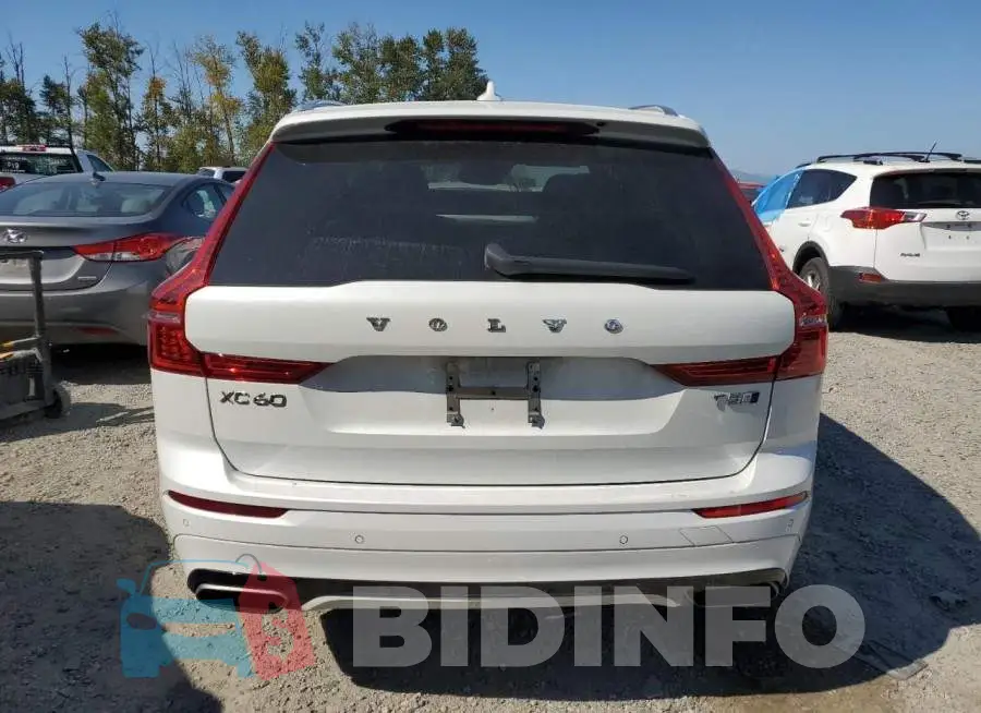 YV4102RM6J1008652 Photo# 6