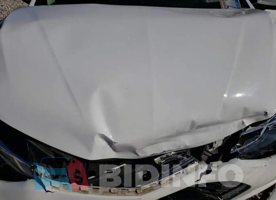 1G1BE5SM6J7240193 Photo# 11
