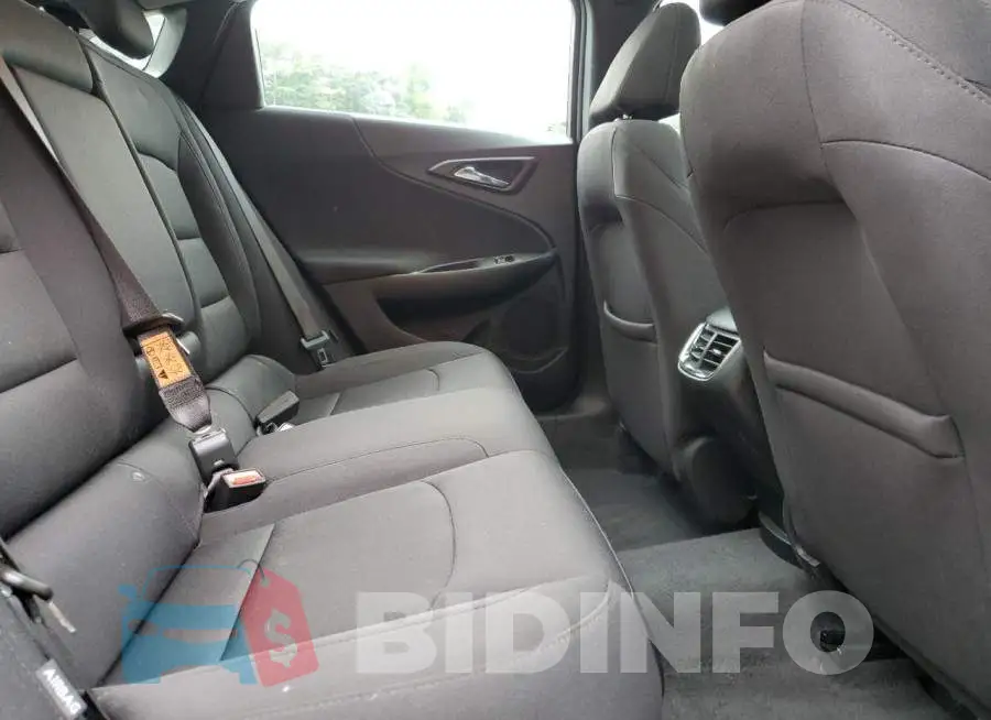1G1ZD5ST2NF163519 Photo# 10