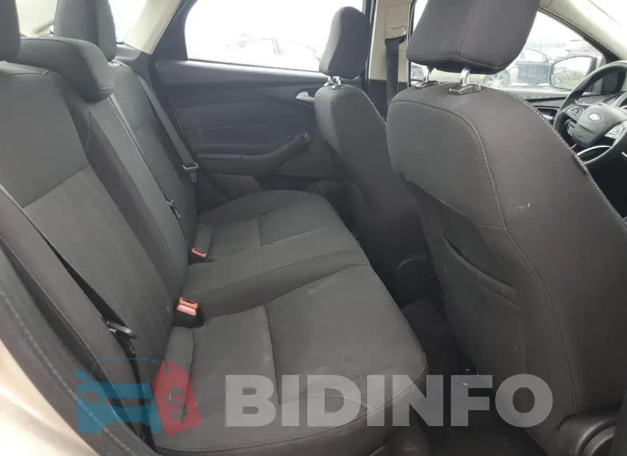 1FADP3F28HL325759 Photo# 10