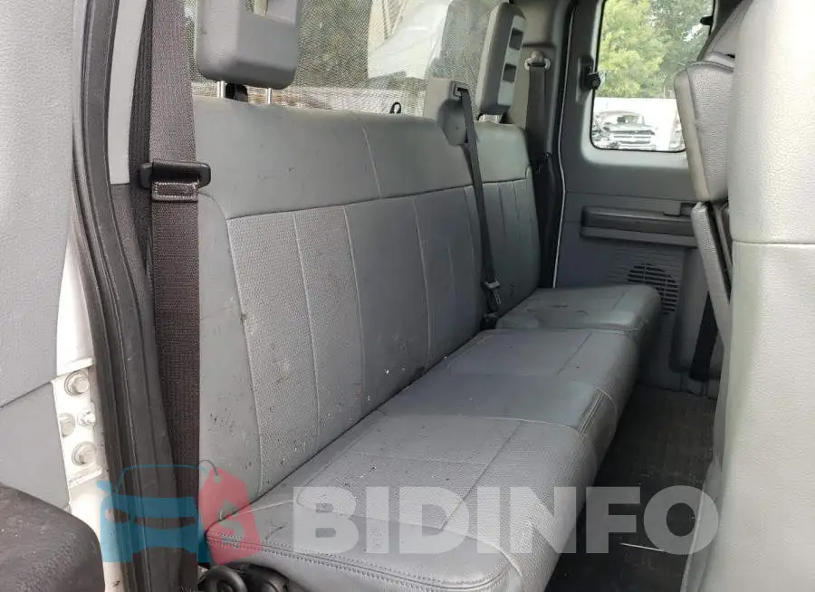 1FT7X2A67GEB02658 Photo# 10
