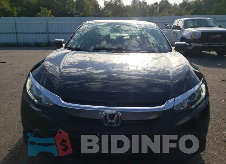 19XFC2F52HE208674 Photo# 5