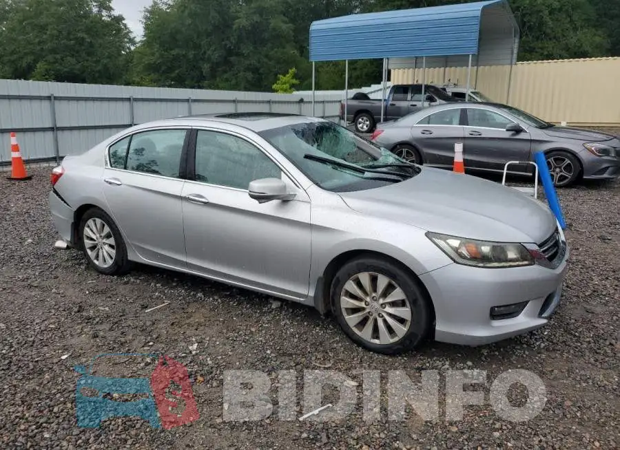 1HGCR3F86FA011512 Photo# 4