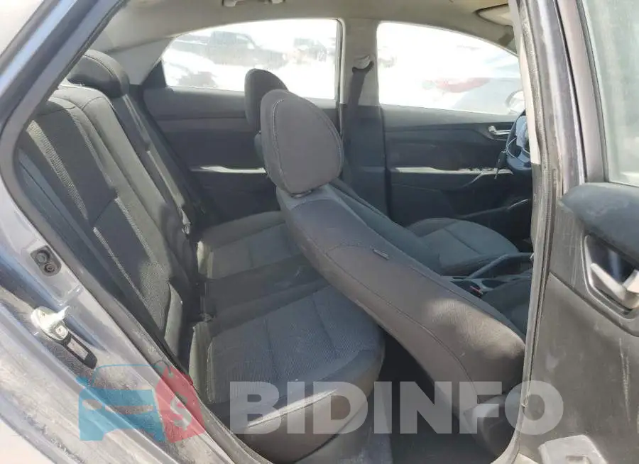 3KPC24A64LE103824 Photo# 10