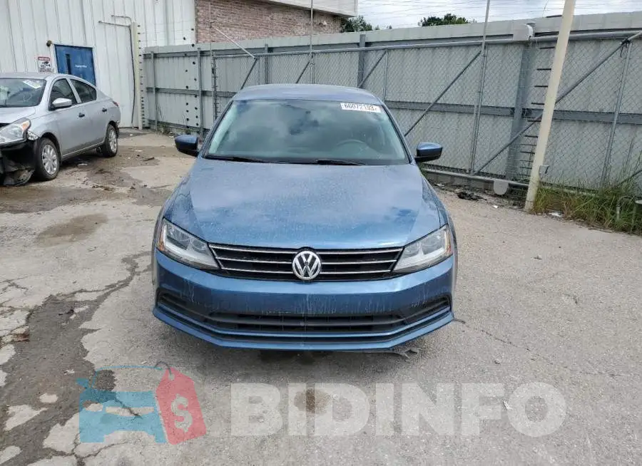 3VW167AJ9HM383753 Photo# 5