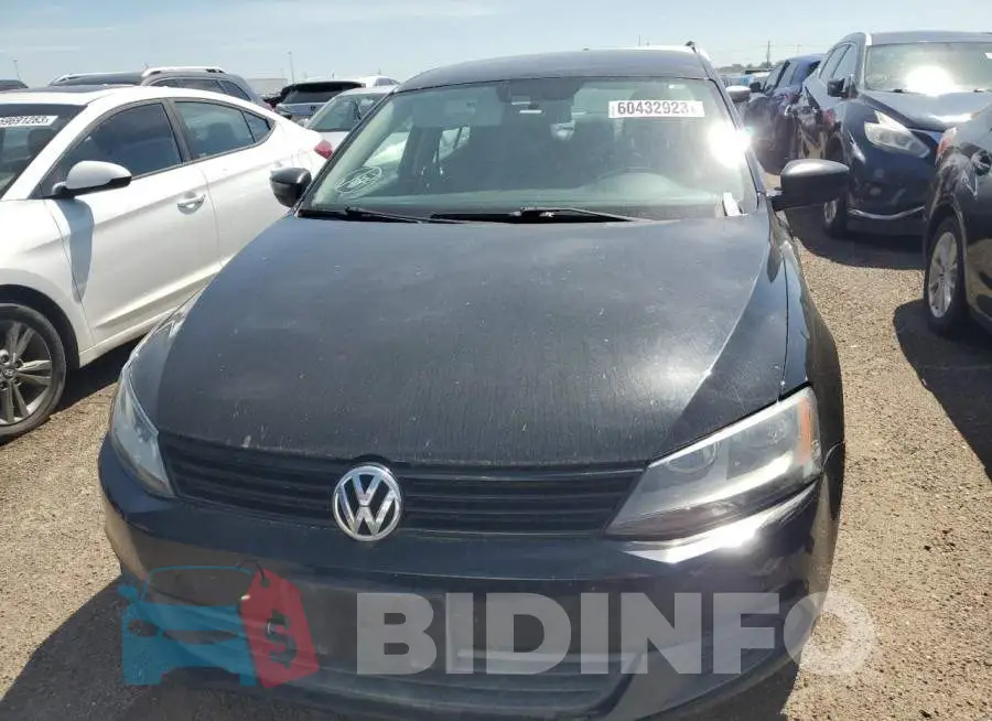 3VW2K7AJ9EM438181 Photo# 5