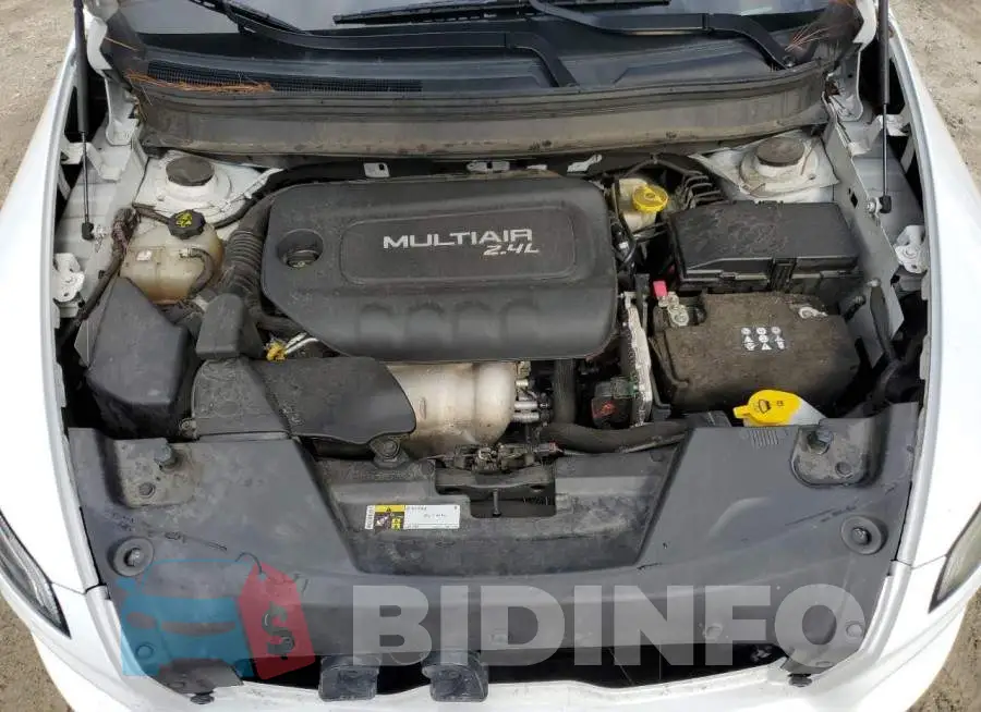 1C4PJLCB2HW573923 Photo# 12