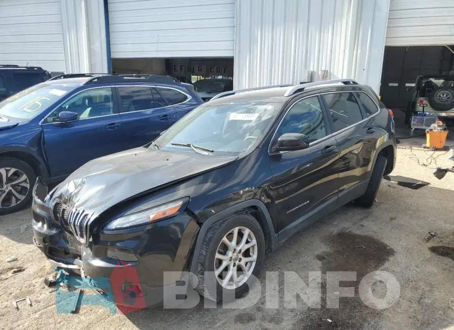 1C4PJLCB6FW547211 Photo# 1