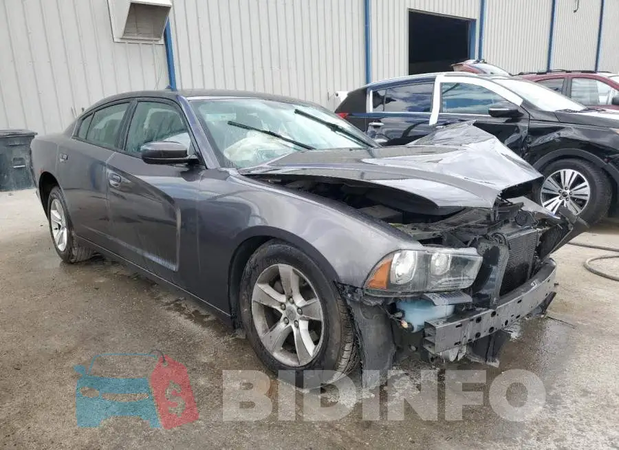 2C3CDXBG4EH353496 Photo# 4
