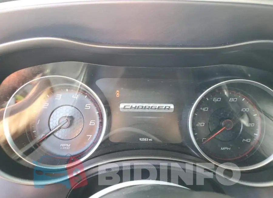 2C3CDXBG4KH711286 Photo# 9