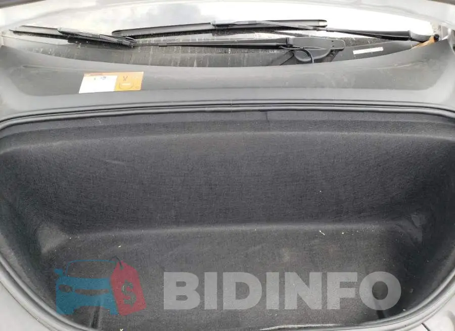 5YJXCDE29JF123144 Photo# 12